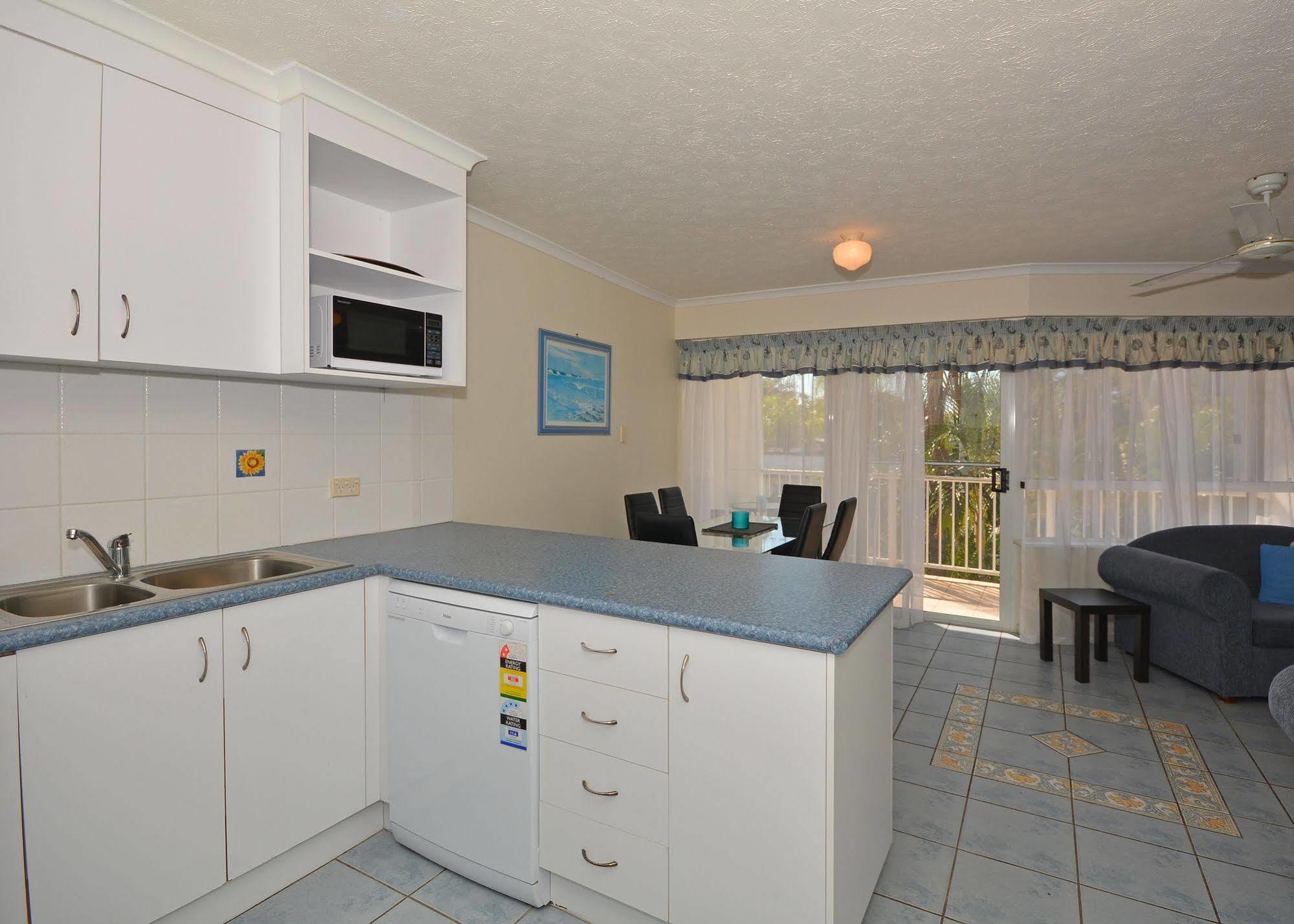 Jade Waters Luxury Apartments Hervey Bay Exteriör bild