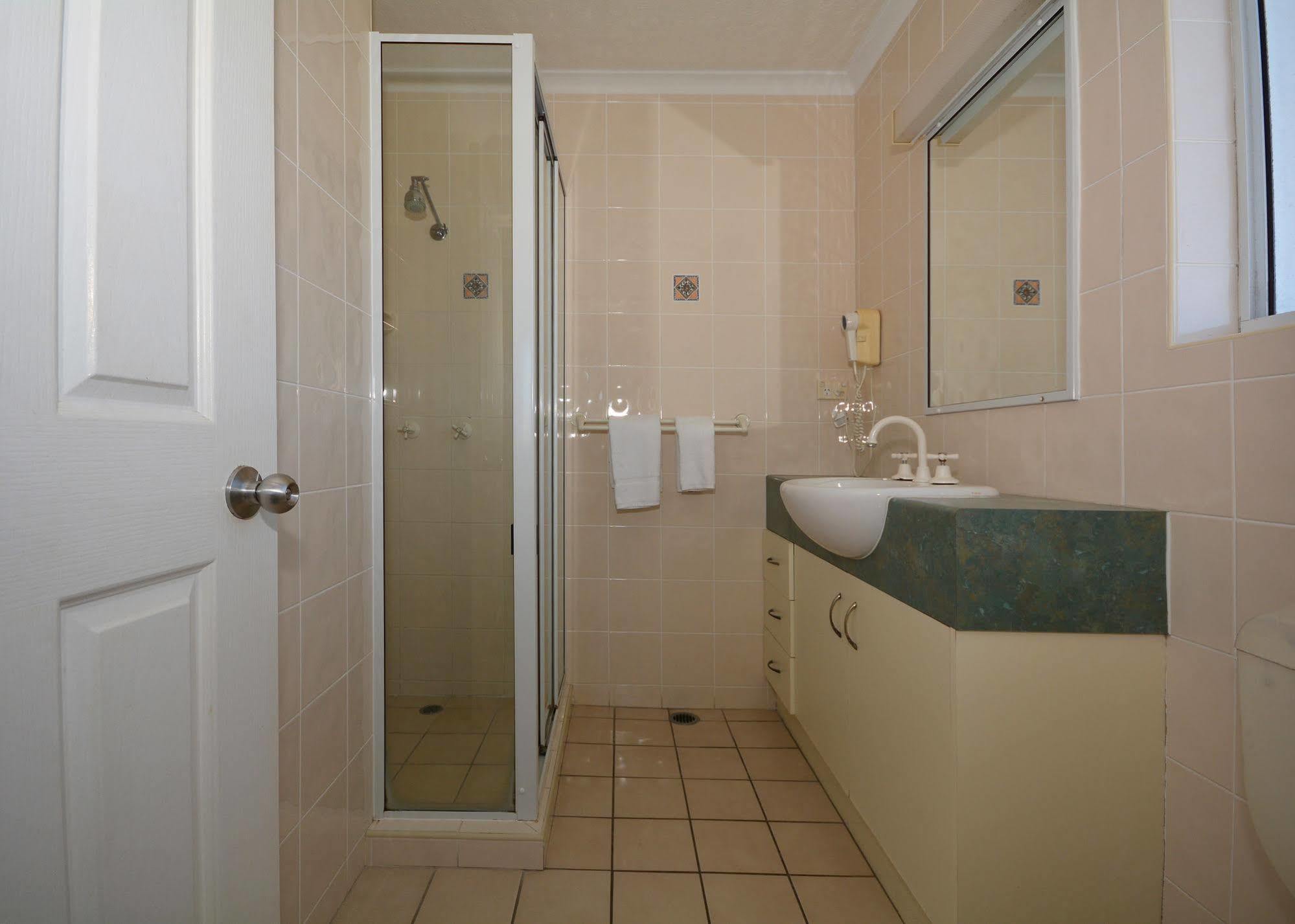 Jade Waters Luxury Apartments Hervey Bay Exteriör bild